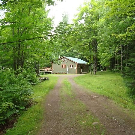 Grandpa Jim'S Cabin Montreal Exterior photo