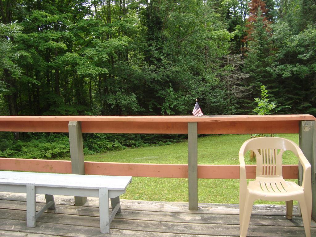 Grandpa Jim'S Cabin Montreal Exterior photo